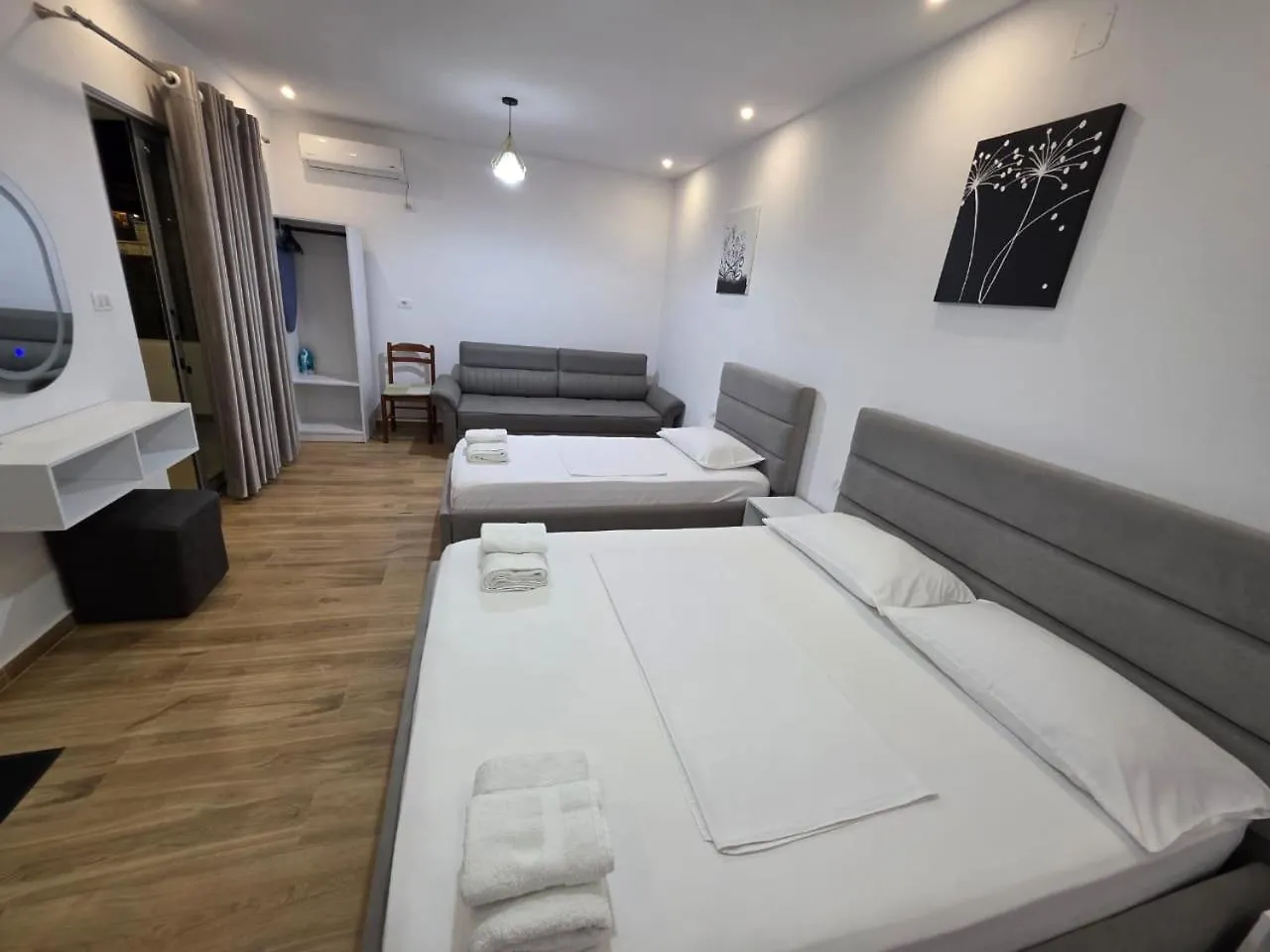 Jimmy'S Studios Ksamil Pensionat