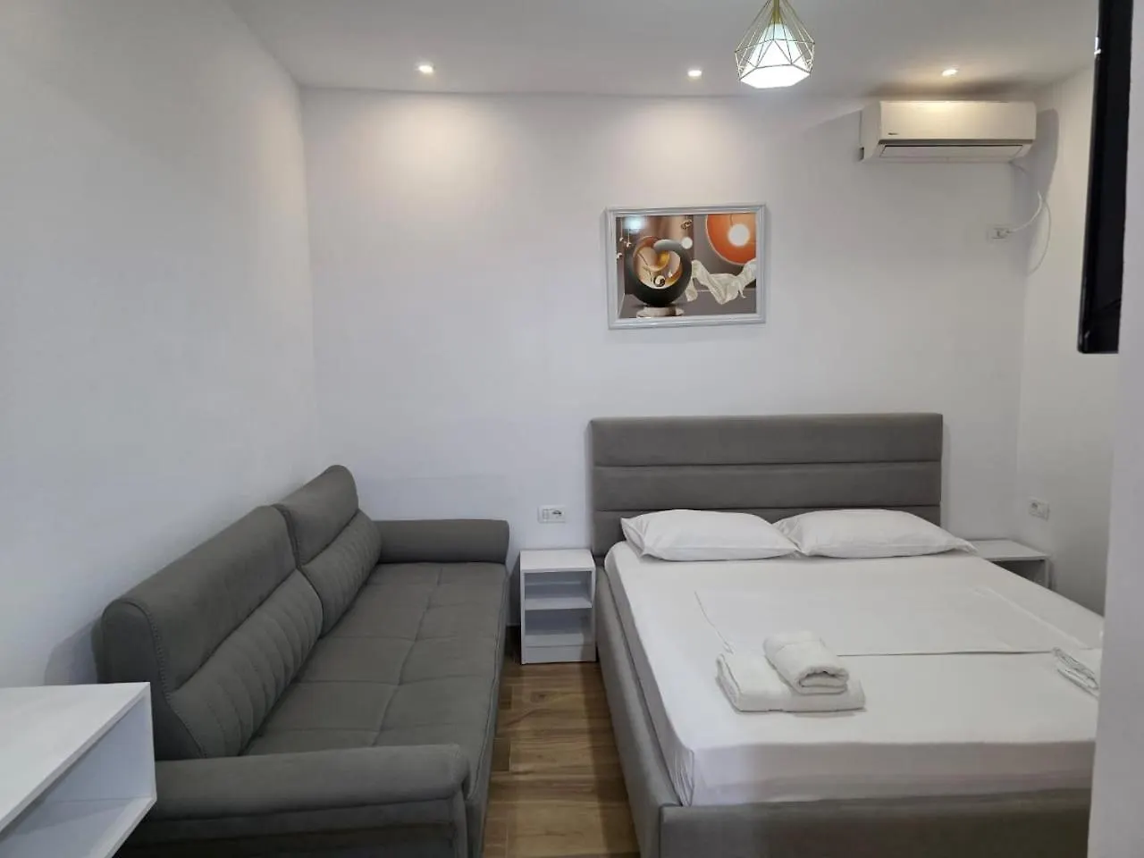 Jimmy'S Studios Ksamil